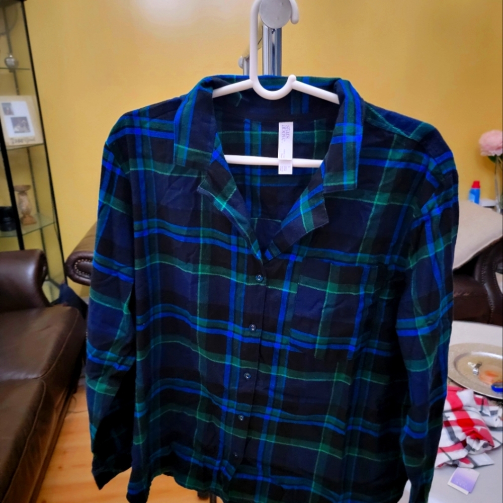 Women shirt